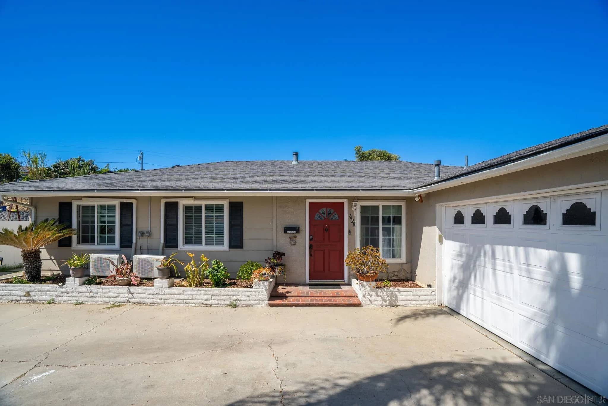 7428 Forton, San Diego, California, 92111