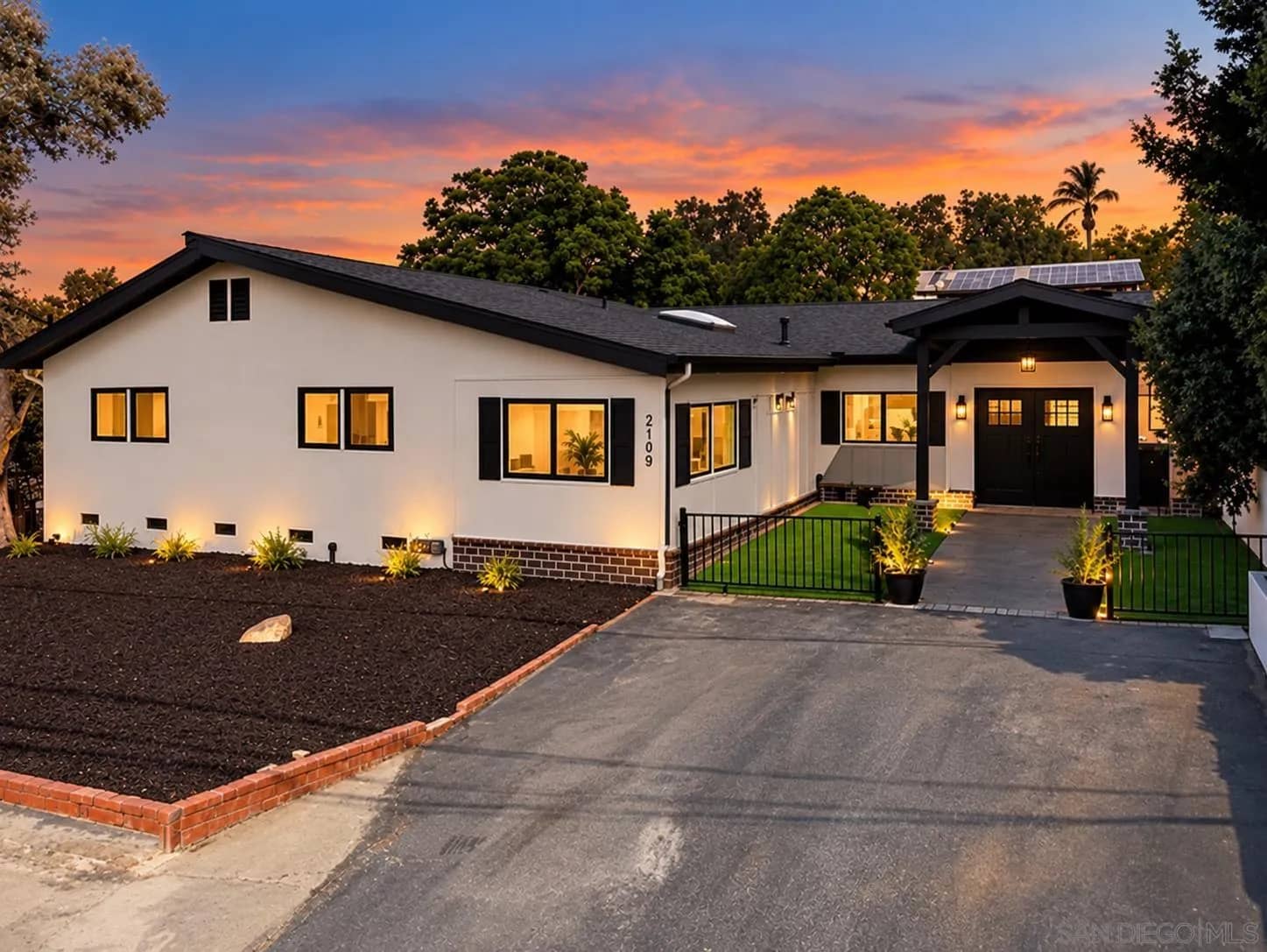 210 S Orange Ave, Fallbrook, California, 92028