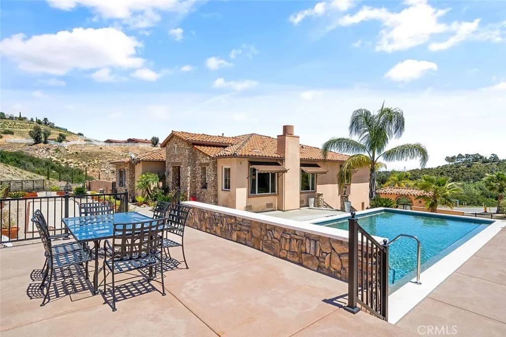 36505 Calle De Lobo, Murrieta, California, 92562