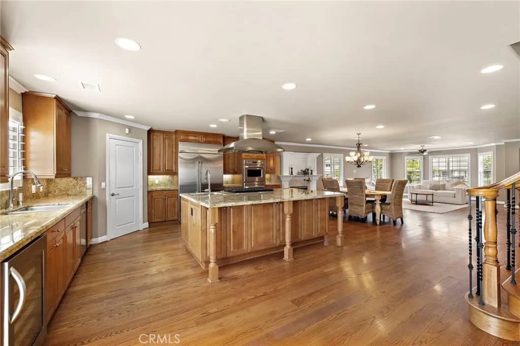18452 Carnaby, Huntington Beach, California, 92648