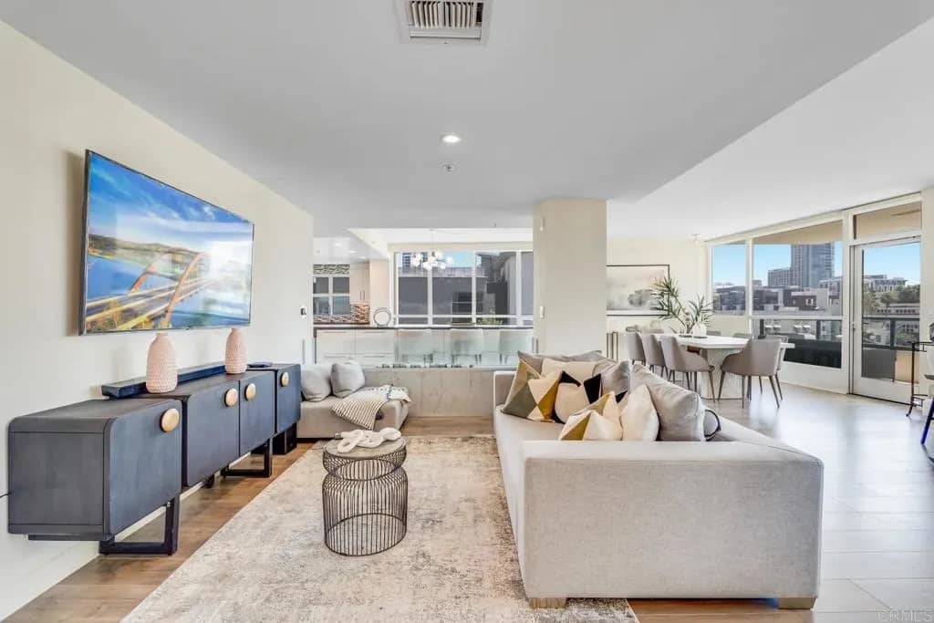 510 1st Ave 402, San Diego, California, 92101