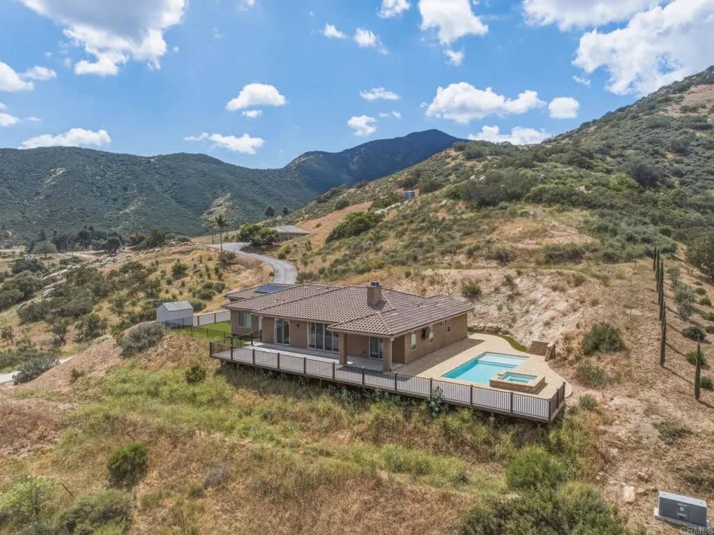 1910 Harbison Canyon Rd, El Cajon, California, 92019
