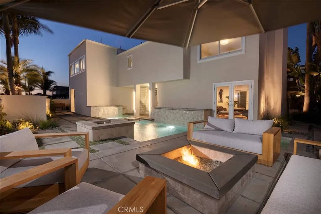 3242 Falkland, Huntington Beach, California, 92649