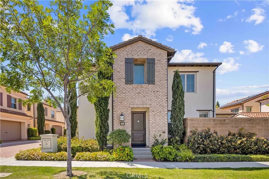 124 Gulfstream, Irvine, California, 92620