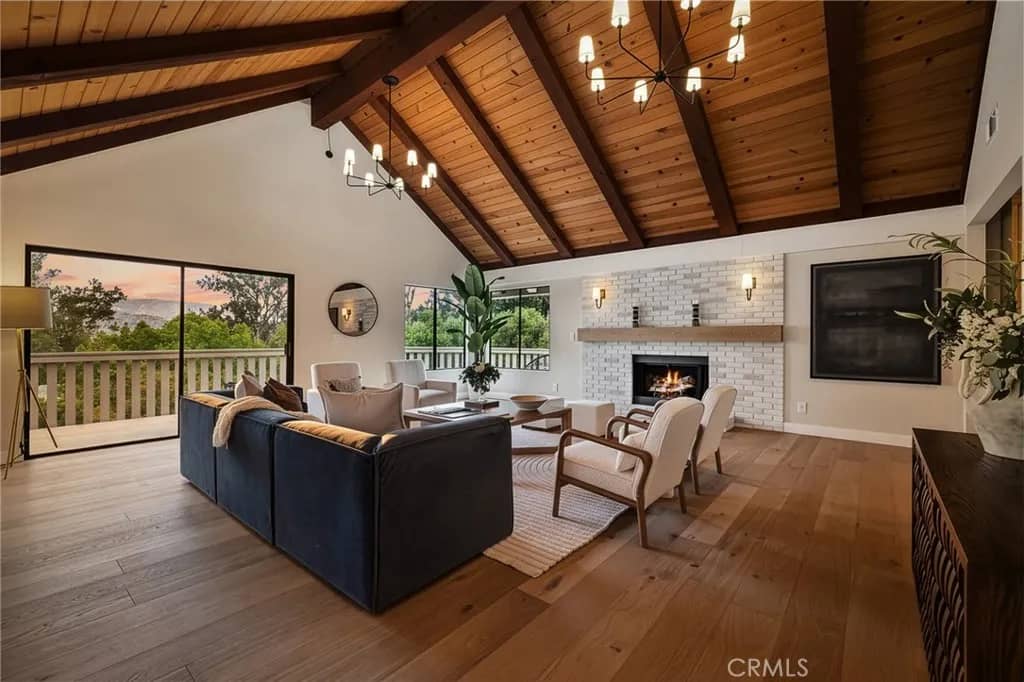 275 Fairview Road, Ojai, California, 93023