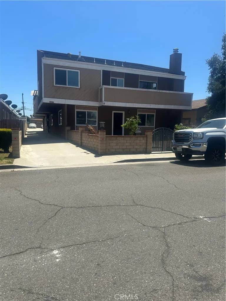 7782 Newman Avenue, Huntington Beach, California, 92647