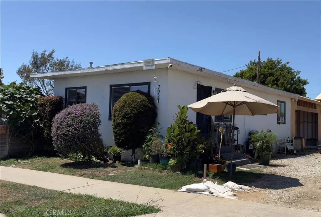 7921 N Ronald Drive, Huntington Beach, California, 92647