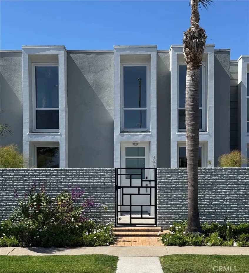 3981 Warner Avenue, Huntington Beach, California, 92649