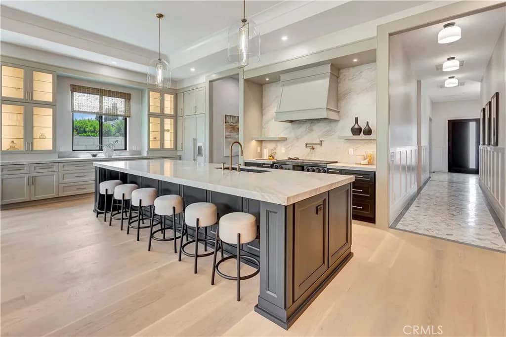 15362 Seine Cir., Irvine, California, 92604