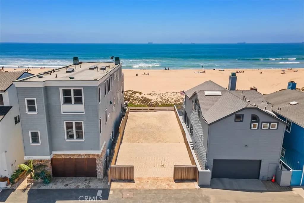 17025 S Pacific Avenue, Sunset Beach, California, 90742