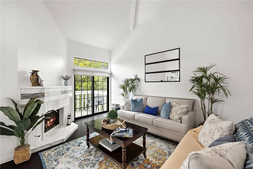 8206 Bridgepoint 206, Huntington Beach, California, 92646