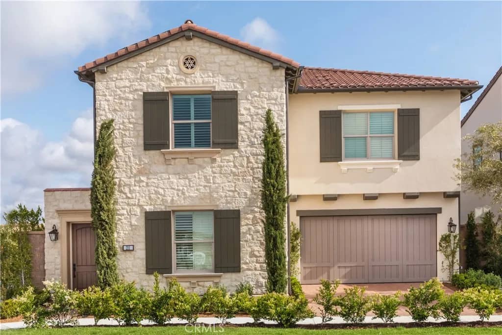 107 Oakstone, Irvine, California, 92618