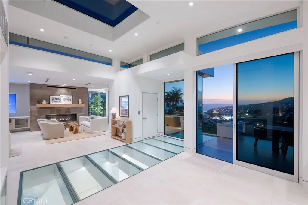 640 Temple Hills Drive, Laguna Beach, California, 92651
