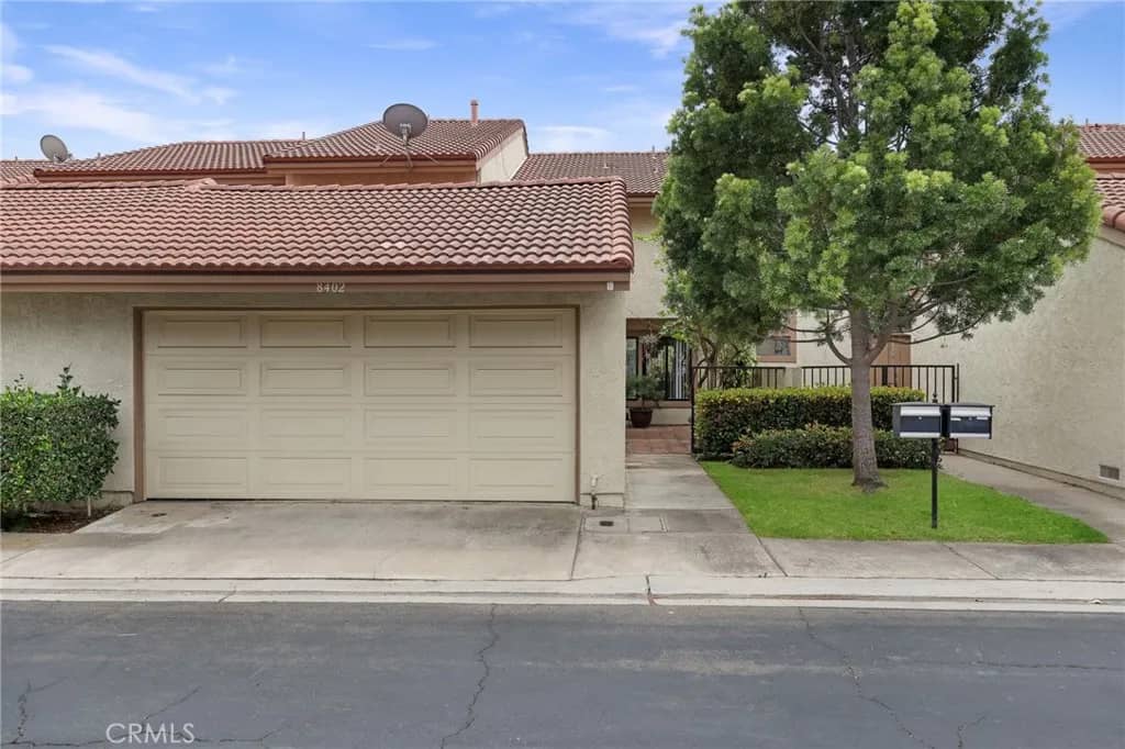 8402 Sunbeam Cir, Huntington Beach, California, 92646