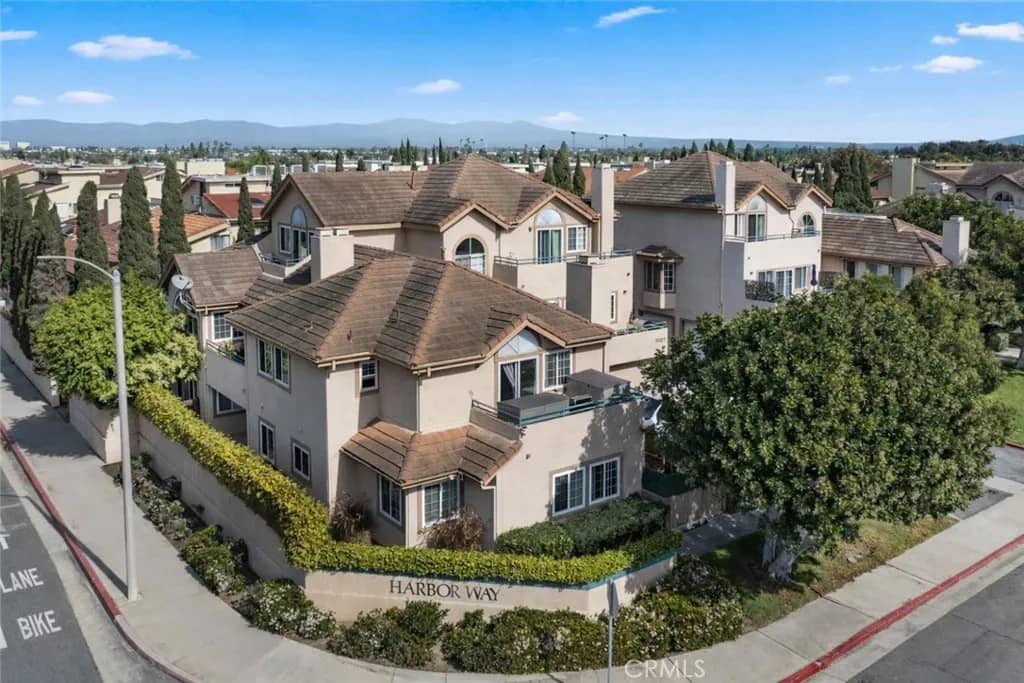 5021 Waverider, Huntington Beach, California, 92649