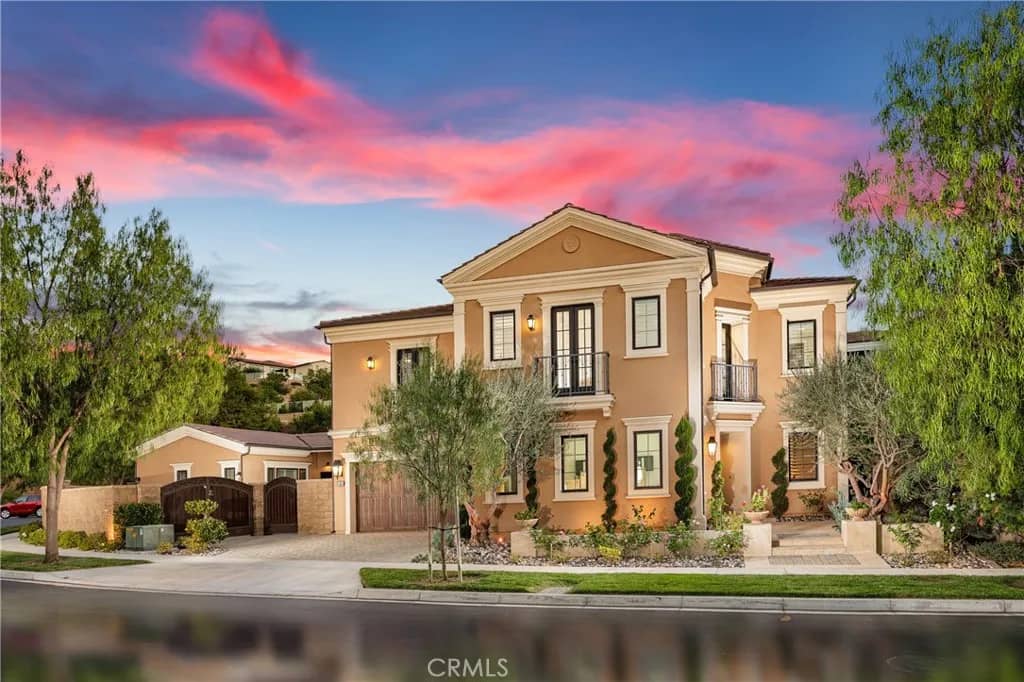 104 Shady Arbor, Irvine, California, 92618