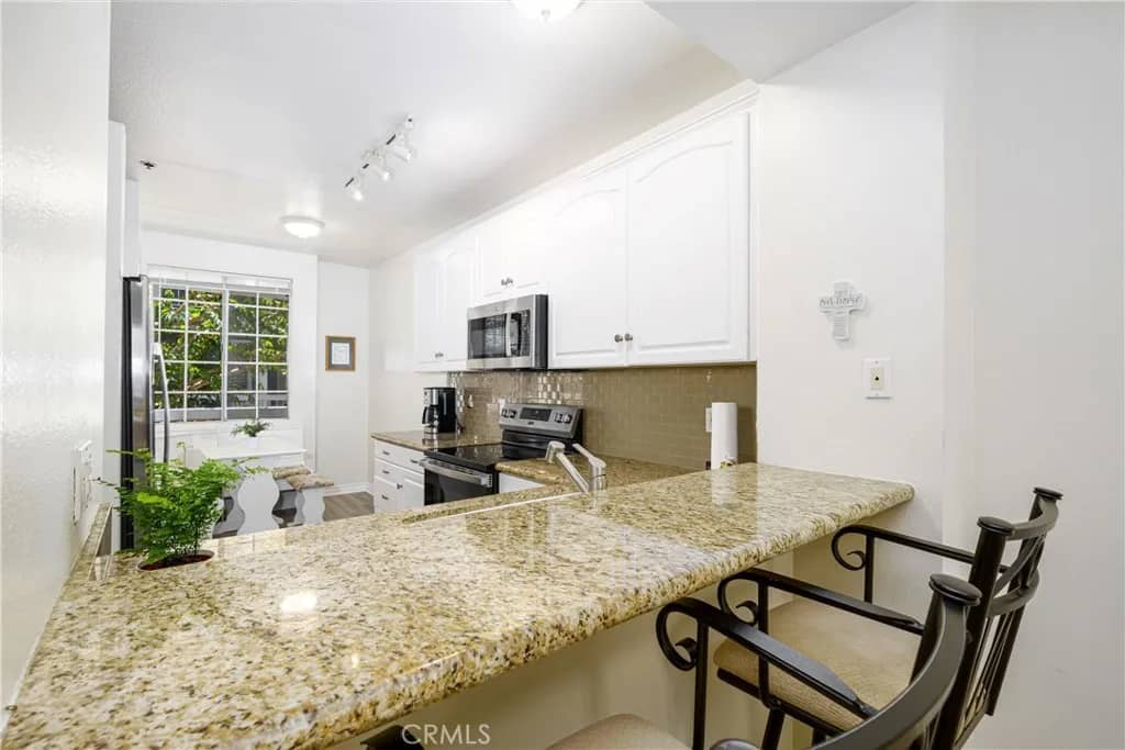20301 Bluffside Circle 211, Huntington Beach, California, 92646