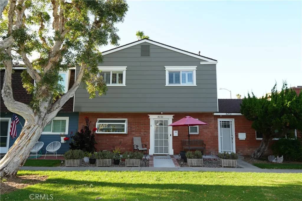 8226 Pennington Dr, Huntington Beach, California, 92646