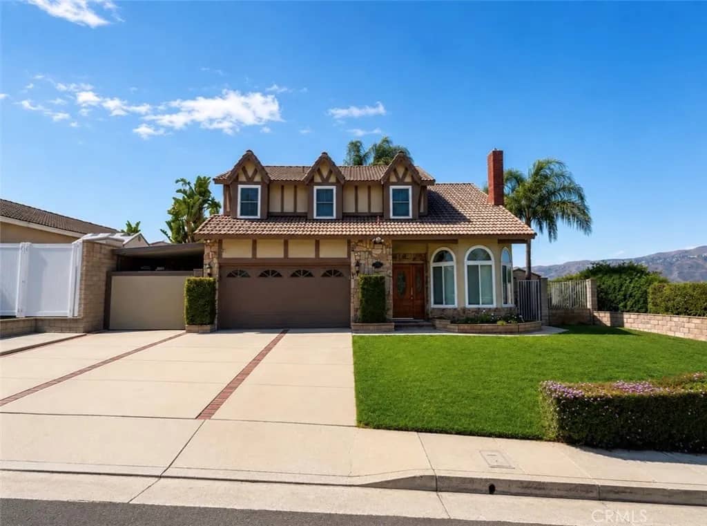 8505 E Meadowridge, Anaheim Hills, California, 92808