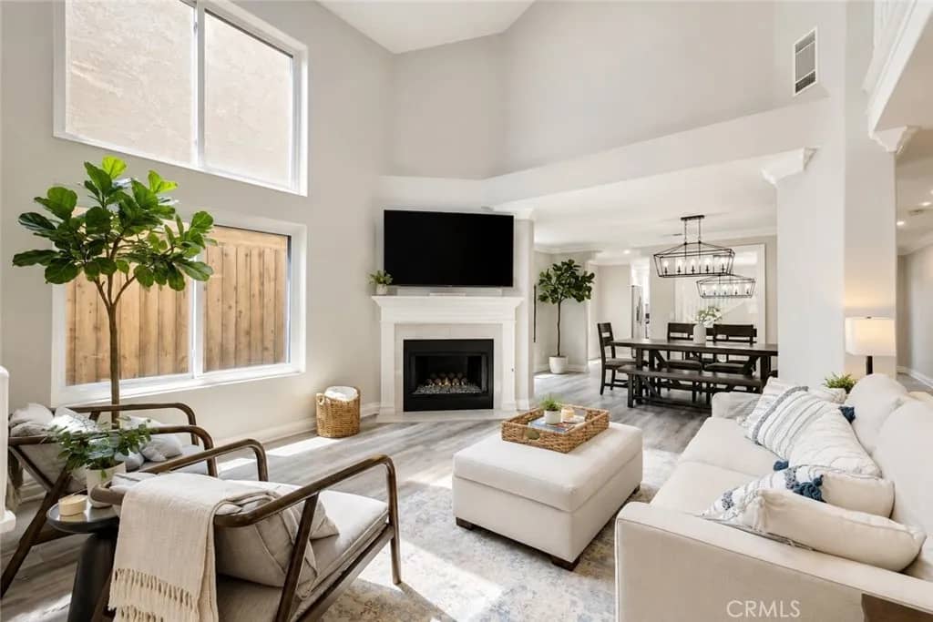 1209 Alabama Street, Huntington Beach, California, 92648