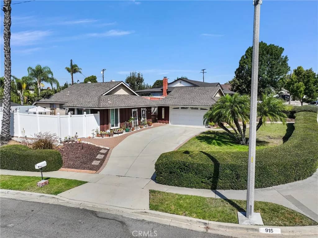915 Carlson, Brea, California, 92821