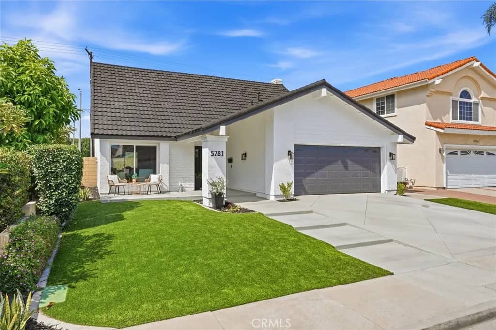 5781 Park West, La Palma, California, 90623