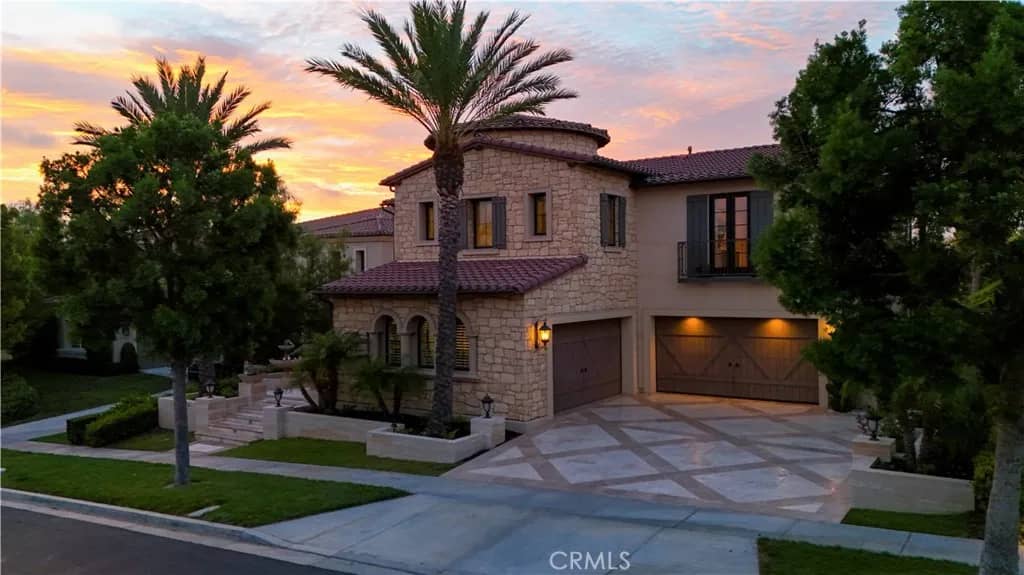 121 Panorama, Irvine, California, 92618