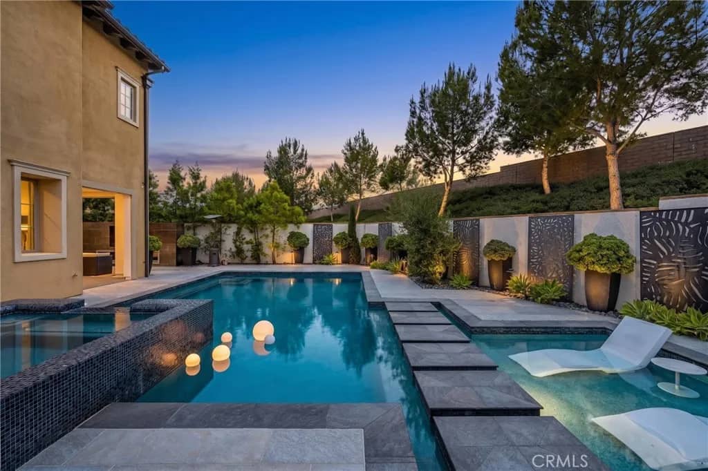58 Riverboat, Irvine, California, 92602