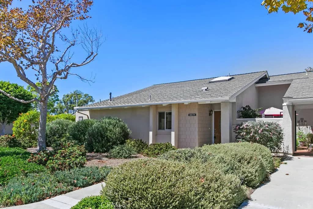 8565 Van Ness Circle 701A, Huntington Beach, California, 92646