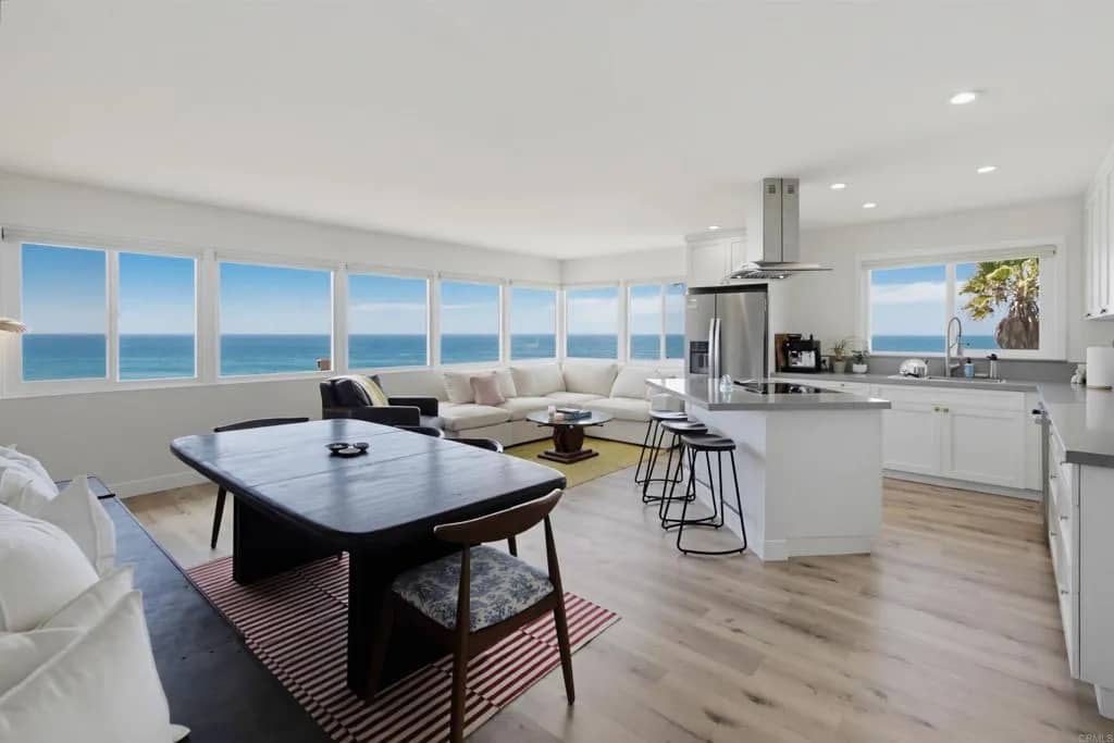 1660 Neptune Avenue, Encinitas, California, 92024