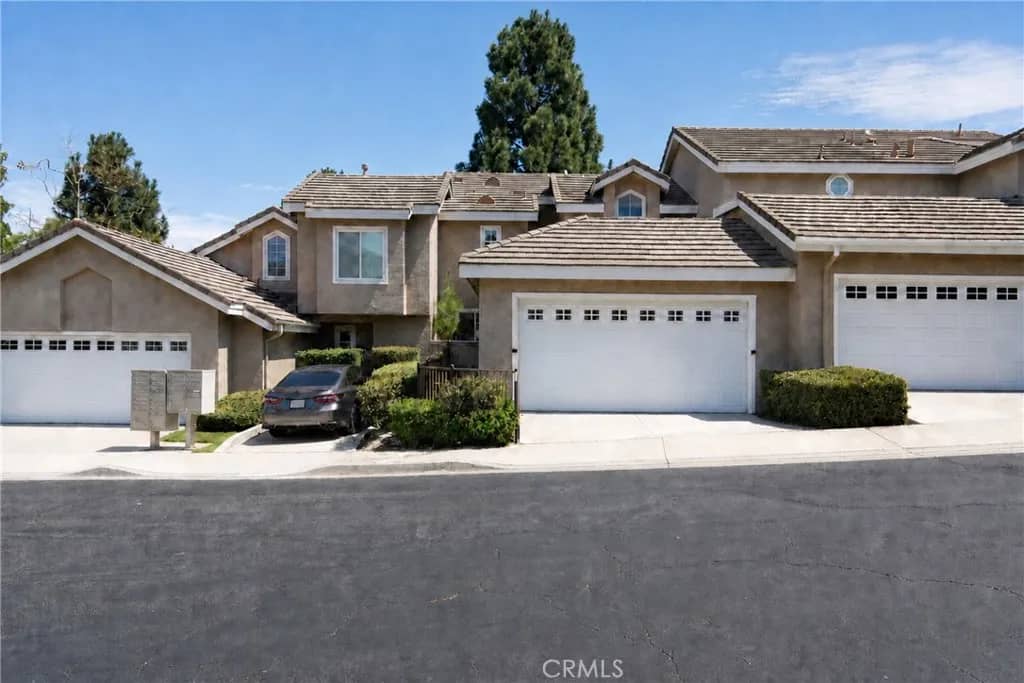 889 S Sapphire Lane, Anaheim Hills, California, 92807