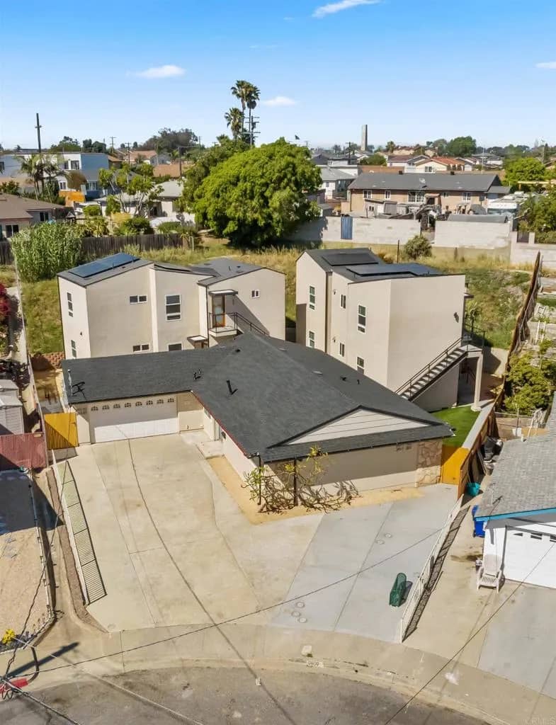 2409 Fleetwood Street, San Diego, California, 92111