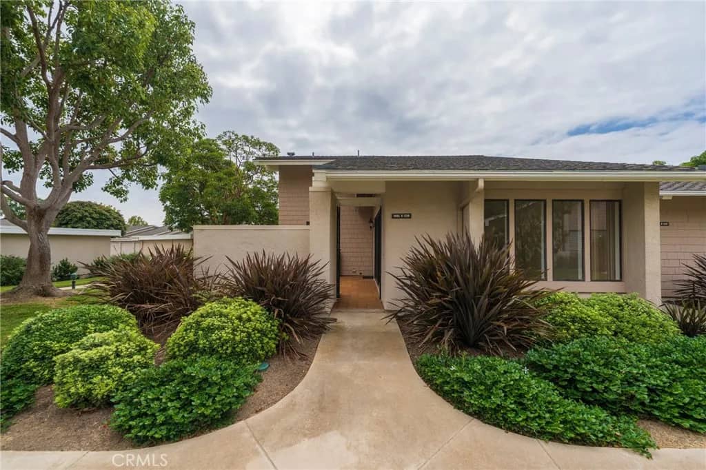 8885 Modoc Circle 1206A, Huntington Beach, California, 92646