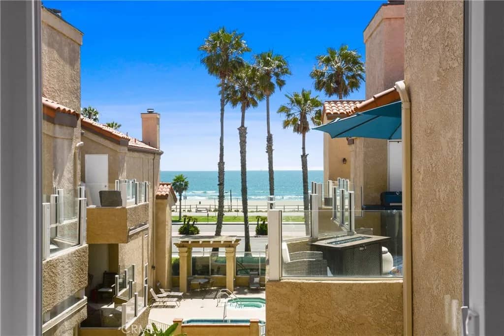 2000 Pacific Coast Hwy Apt 308, Huntington Beach, California, 92648