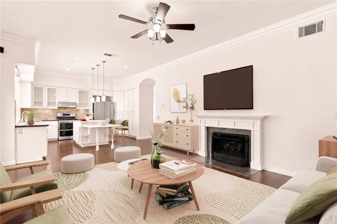82 Winslow, Irvine, California, 92620