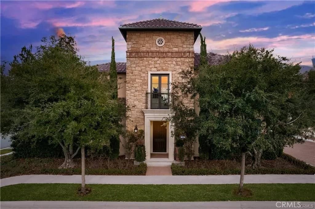 166 Villa Ridge, Irvine, California, 92602