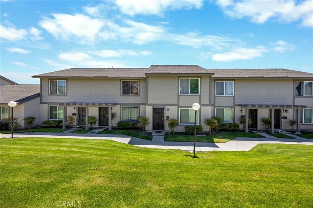 3010 Bradford D, Santa Ana, California, 92707