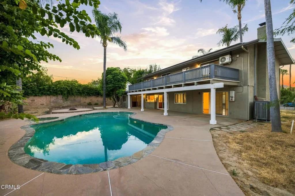 1128 El Monte Drive, Simi Valley, California, 93065