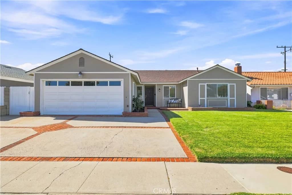 6212 Albion Drive, Huntington Beach, California, 92647