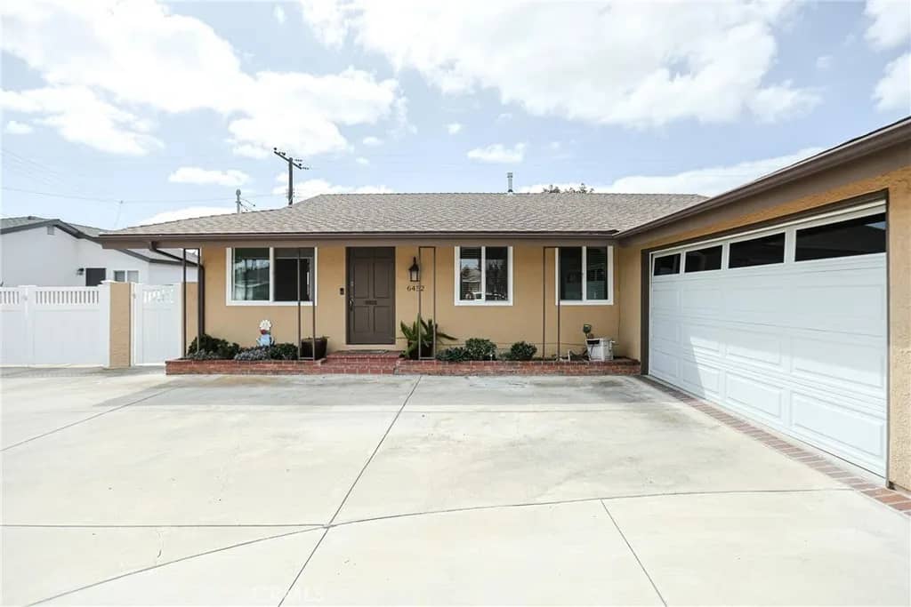 6452 Brown, Huntington Beach, California, 92647