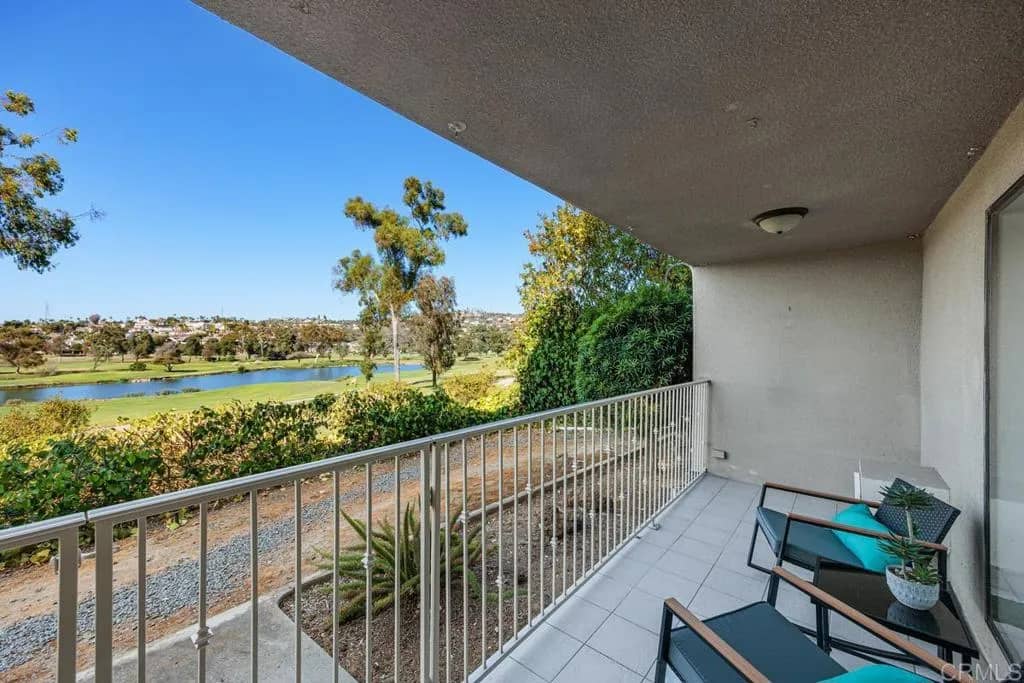 2348 La Costa Avenue 216, Carlsbad, California, 92009