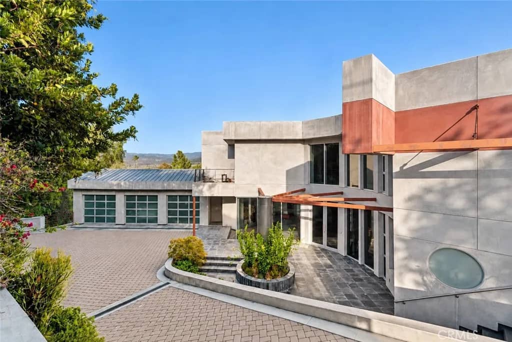 10182 Cowan Heights Drive, North Tustin, California, 92705