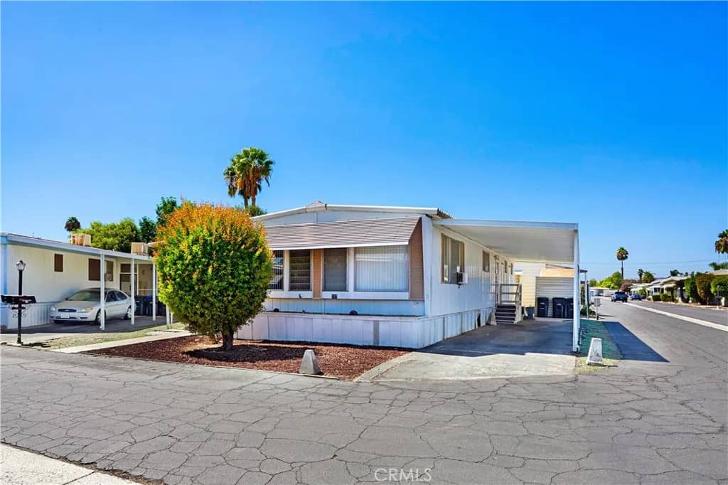 332 N Lyon 107, Hemet, California, 92543