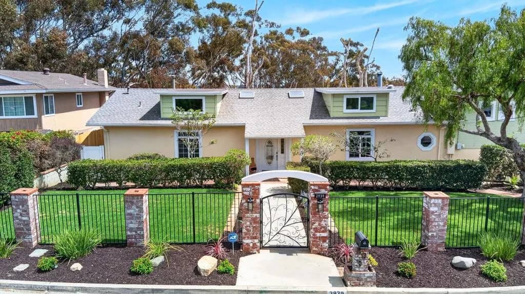 2939 Mesa Drive, Oceanside, California, 92054