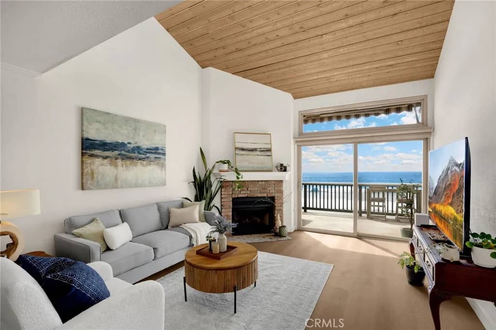 1445 S Pacific R, Oceanside, California, 92054